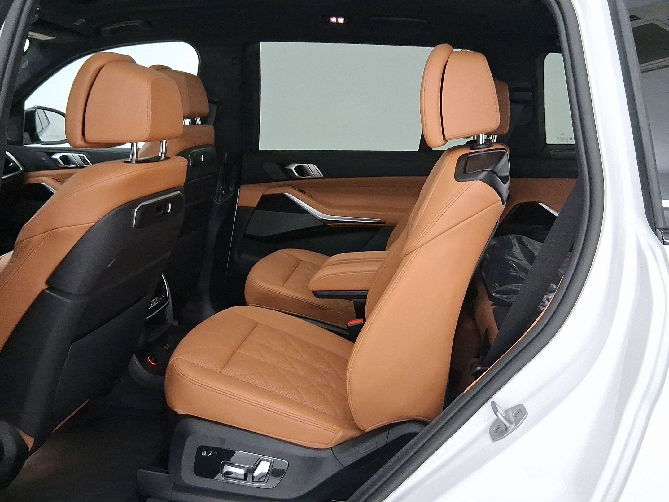 New 2026 BMW X7 xDrive40i w/ M Sport Package image 13