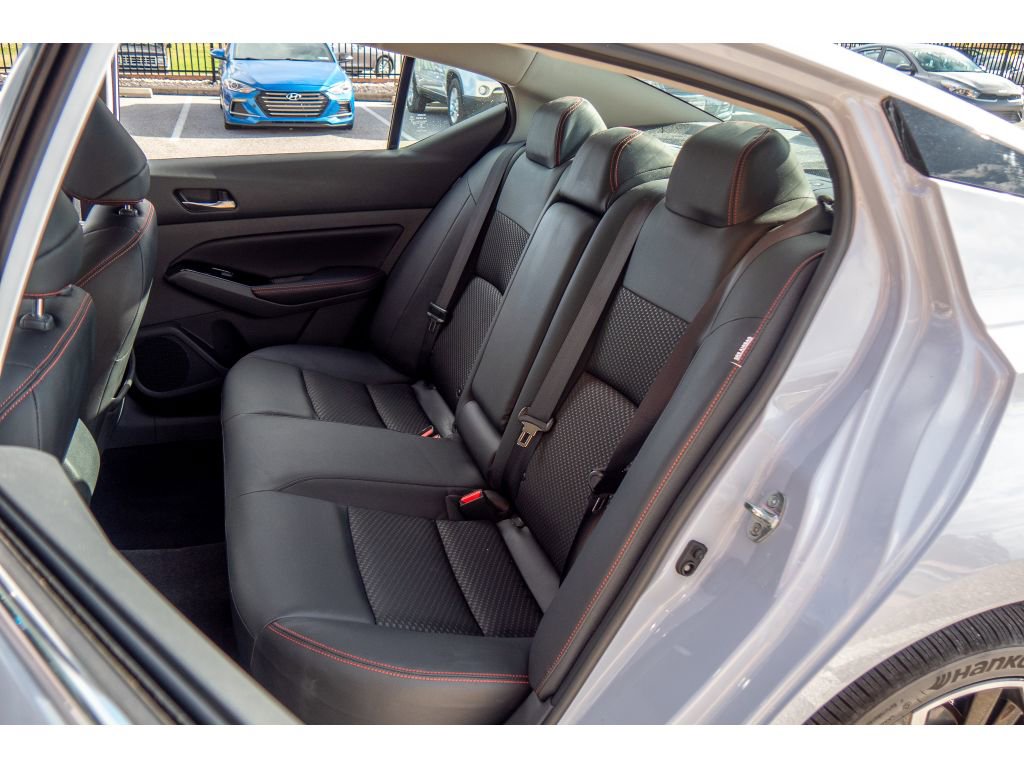 Used 2023 Nissan Altima 2.5 SR image 17