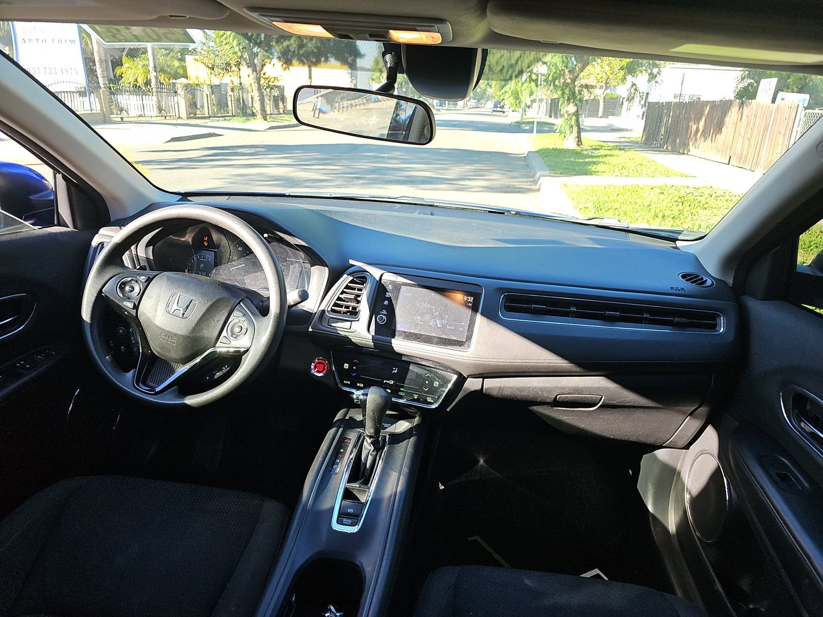 Used 2021 Honda HR-V EX image 11