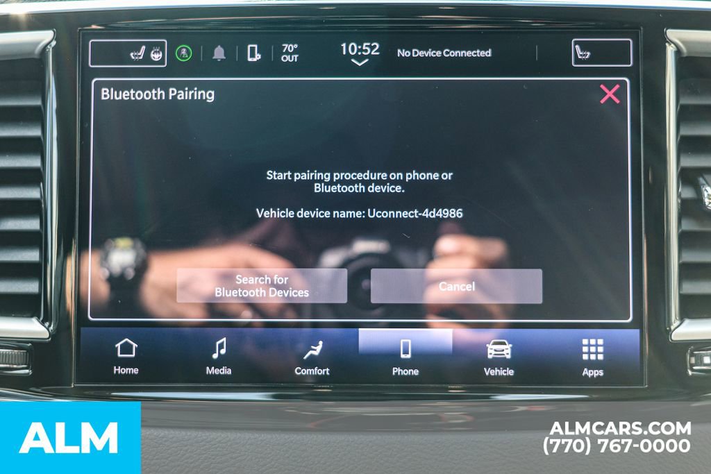 Used 2024 Chrysler Pacifica Touring-L image 40