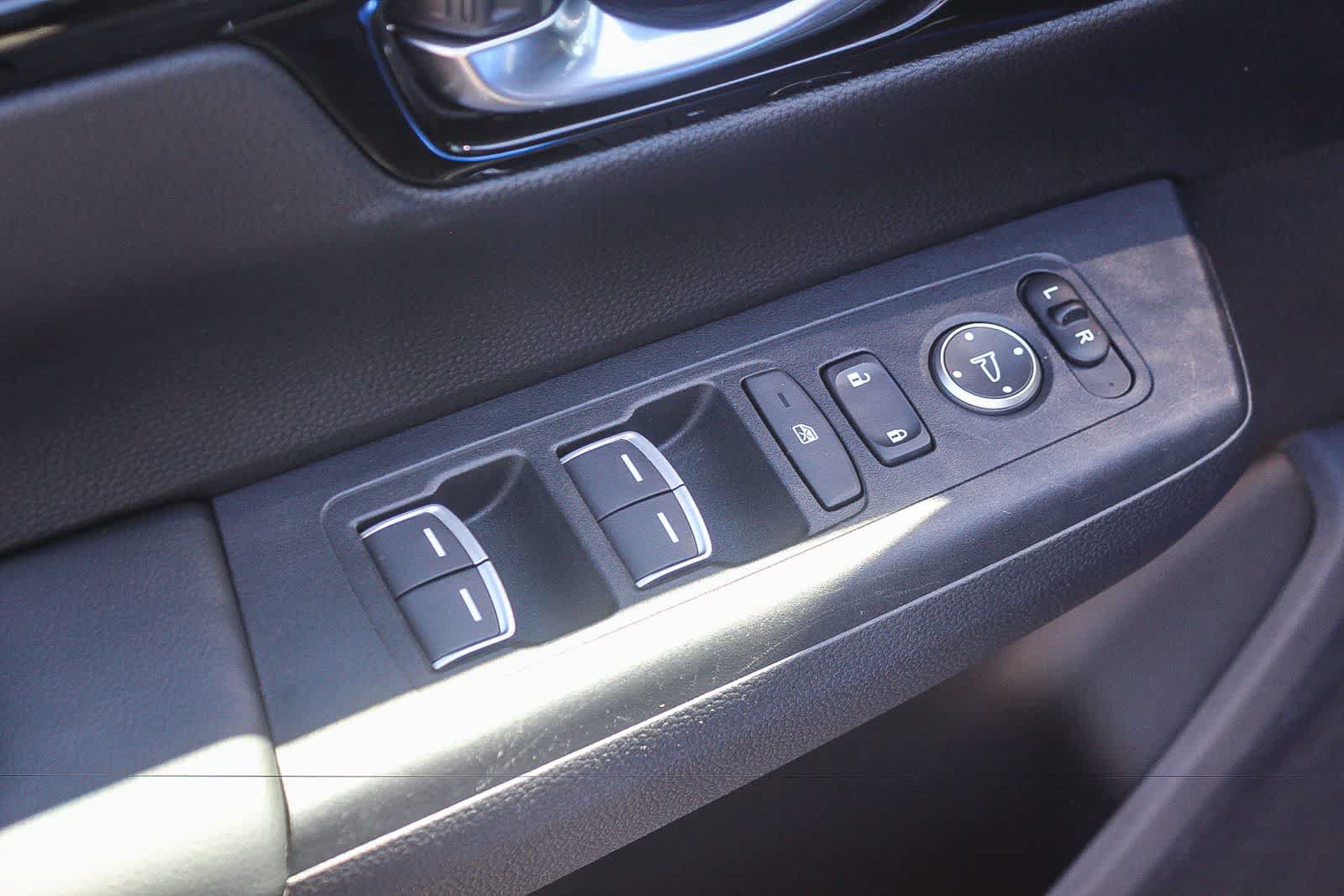 Used 2024 Honda CR-V EX-L image 24