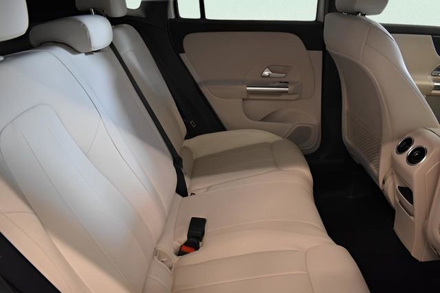 New 2026 Mercedes-Benz GLA 250 4MATIC image 12