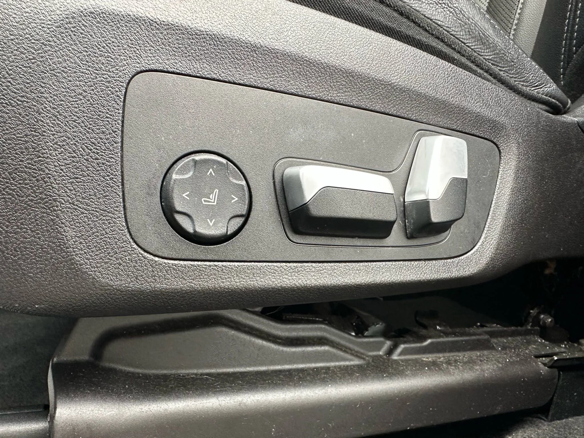 Used 2023 BMW X3 xDrive30i image 15