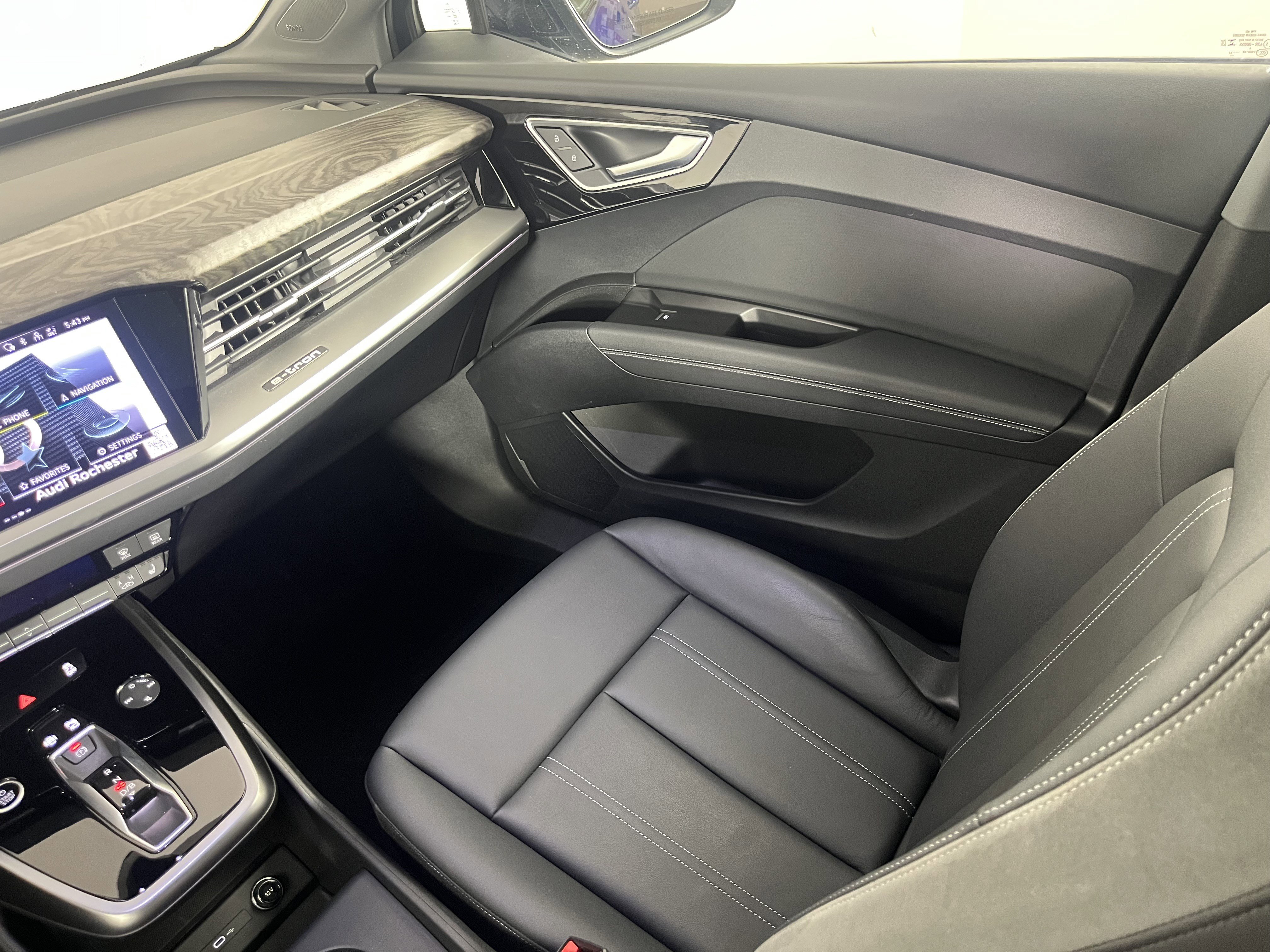 Certified 2023 Audi Q4 e-tron Premium Plus w/ Premium Plus image 11