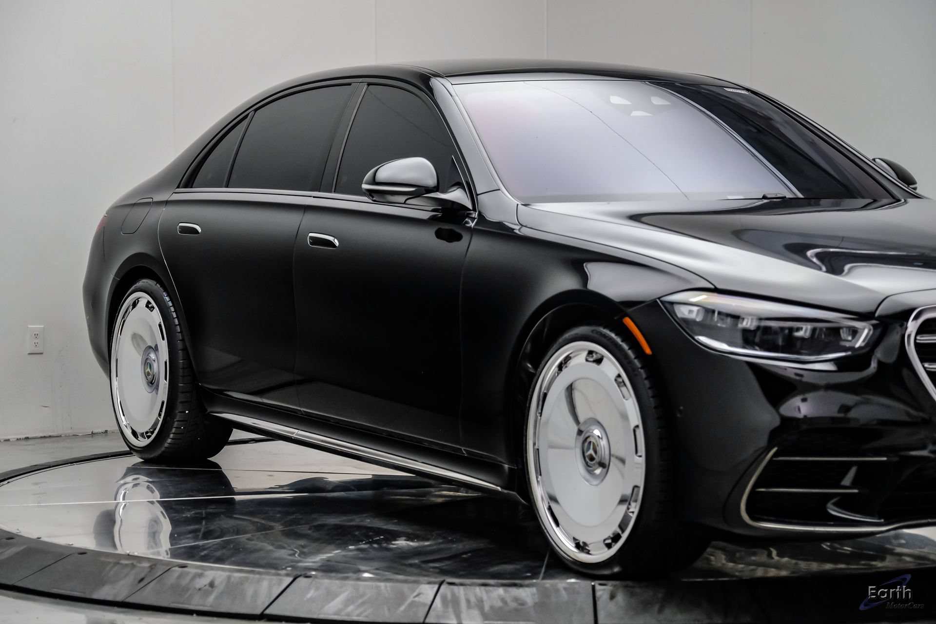Used 2024 Mercedes-Benz S 580 4MATIC Sedan w/ AMG Line image 26