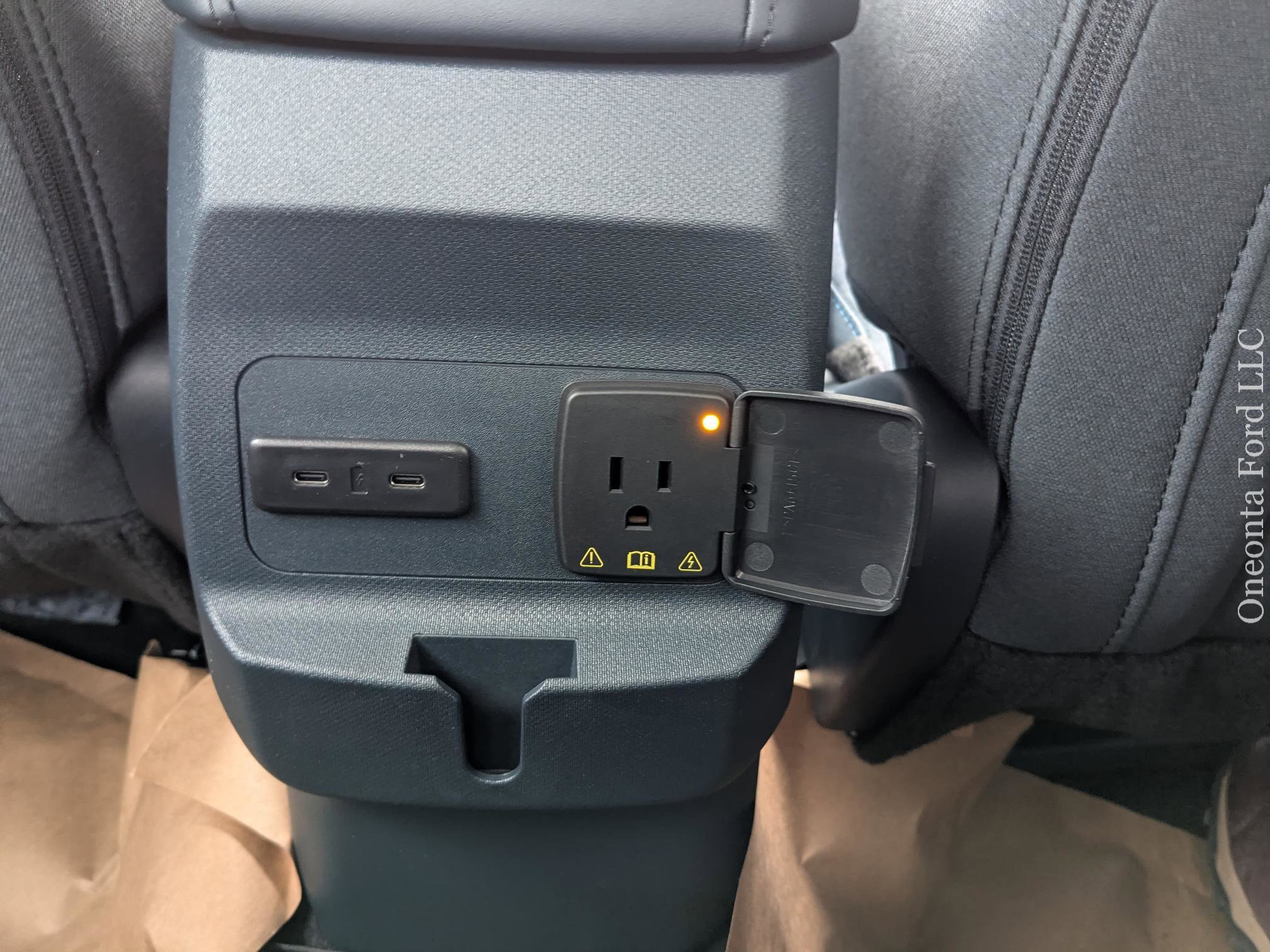 New 2025 Ford Maverick XLT w/ XLT Luxury Package image 22