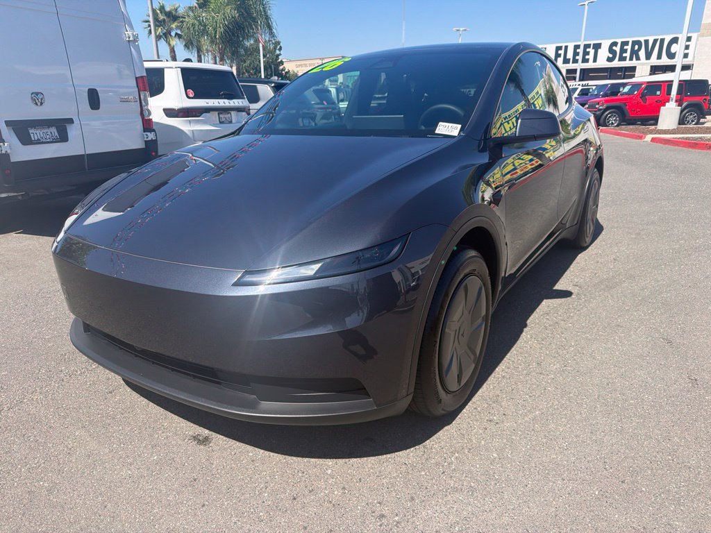 Used 2026 Tesla Model Y 2WD 360° Tour