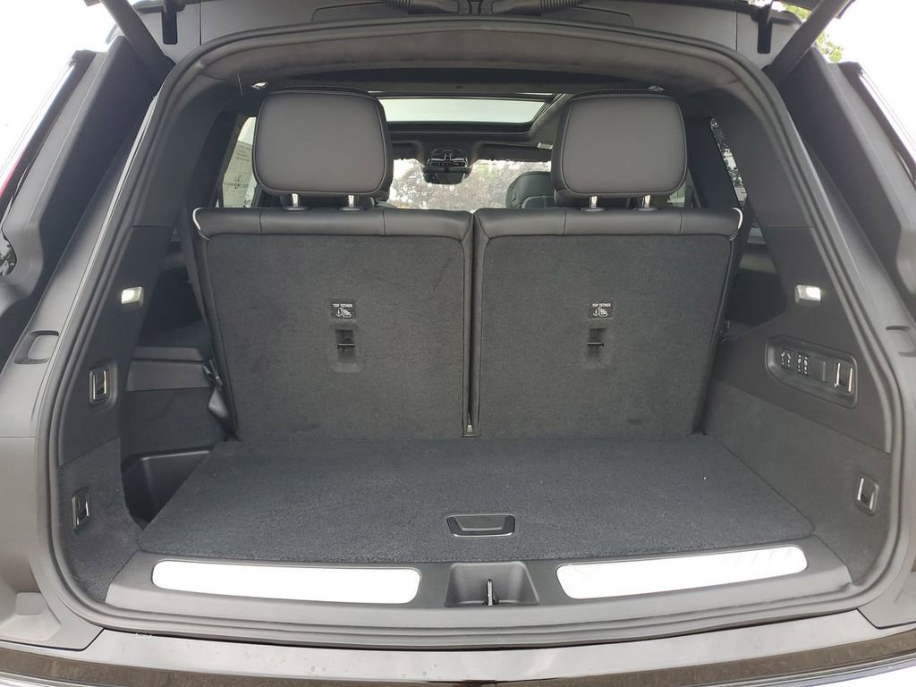 New 2026 Cadillac Vistiq Platinum image 25