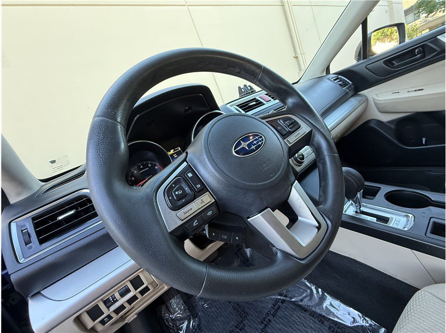 Used 2017 Subaru Outback 2.5i AWD/4WD image 17
