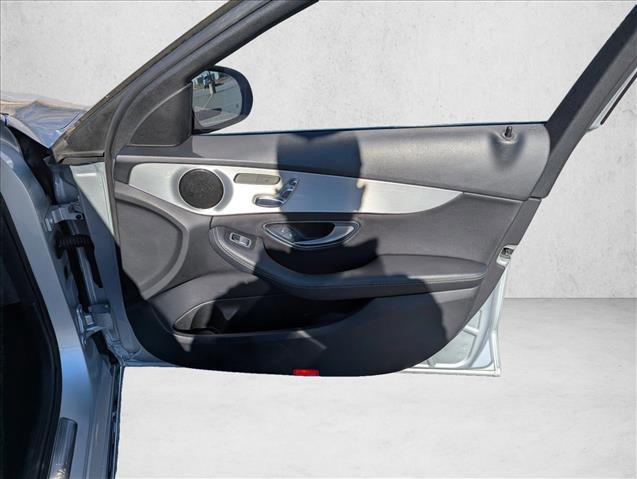Used 2018 Mercedes-Benz C 300 Sedan image 27