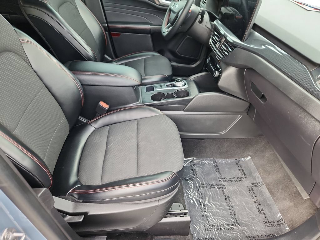 Used 2023 Ford Escape ST-Line w/ Tech Pack #1 FWD image 13
