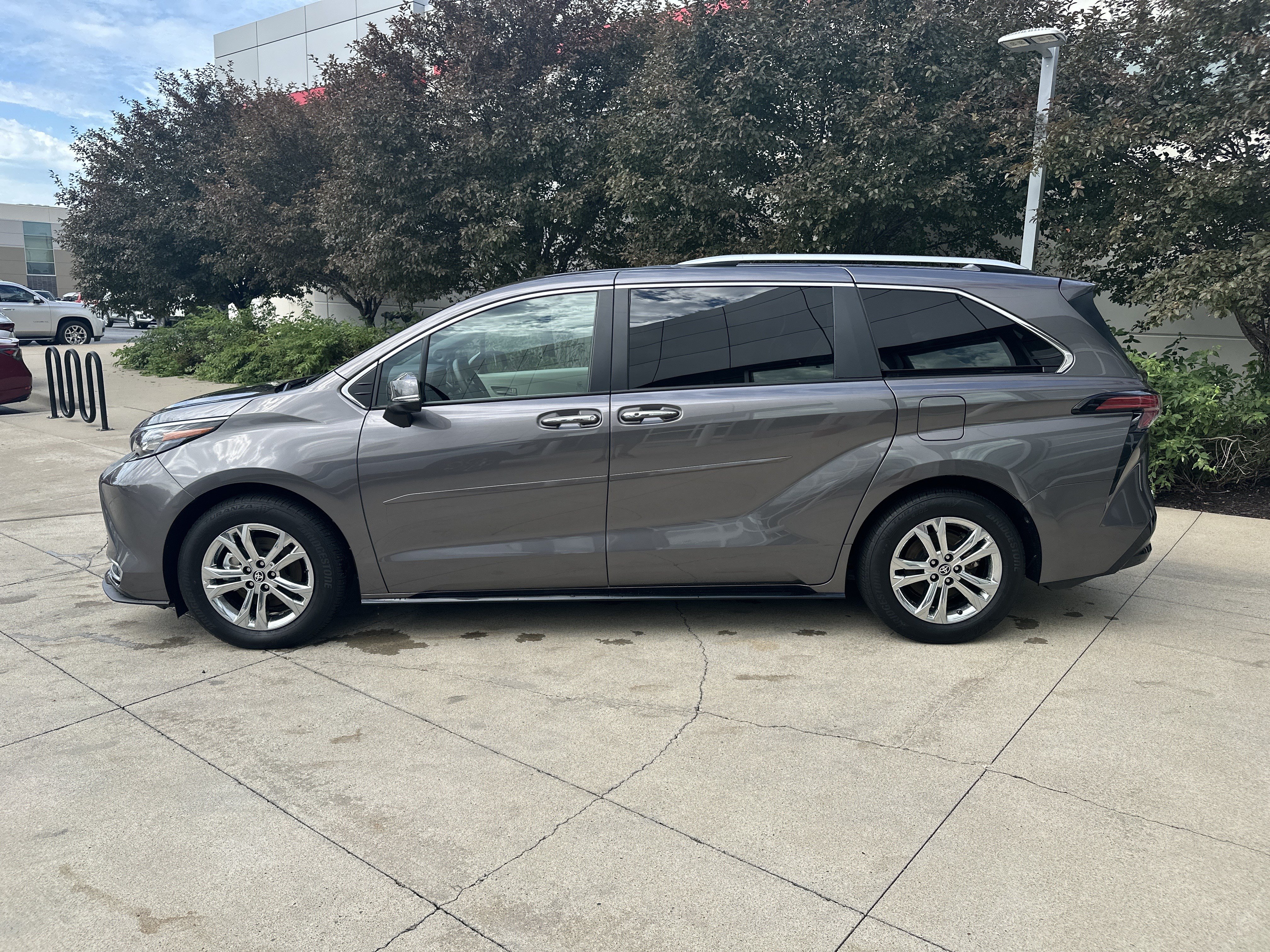 Certified 2024 Toyota Sienna Platinum AWD/4WD image 9