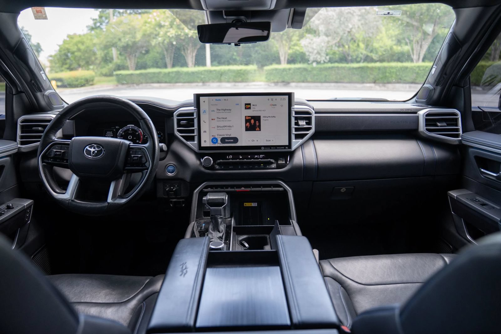 Used 2023 Toyota Tundra Platinum AWD/4WD image 33