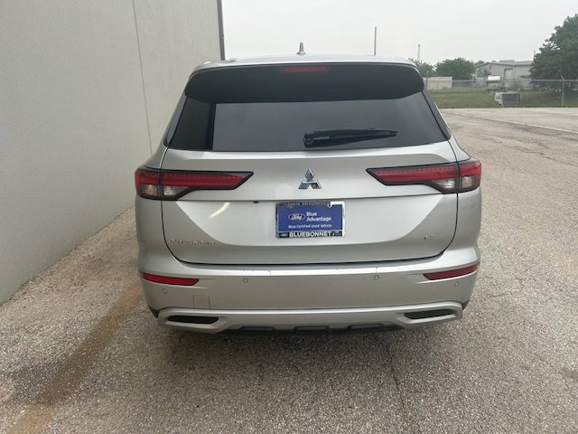 Used 2023 Mitsubishi Outlander SE FWD image 7