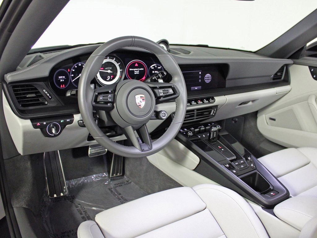 Used 2024 Porsche 911 Carrera GTS image 4
