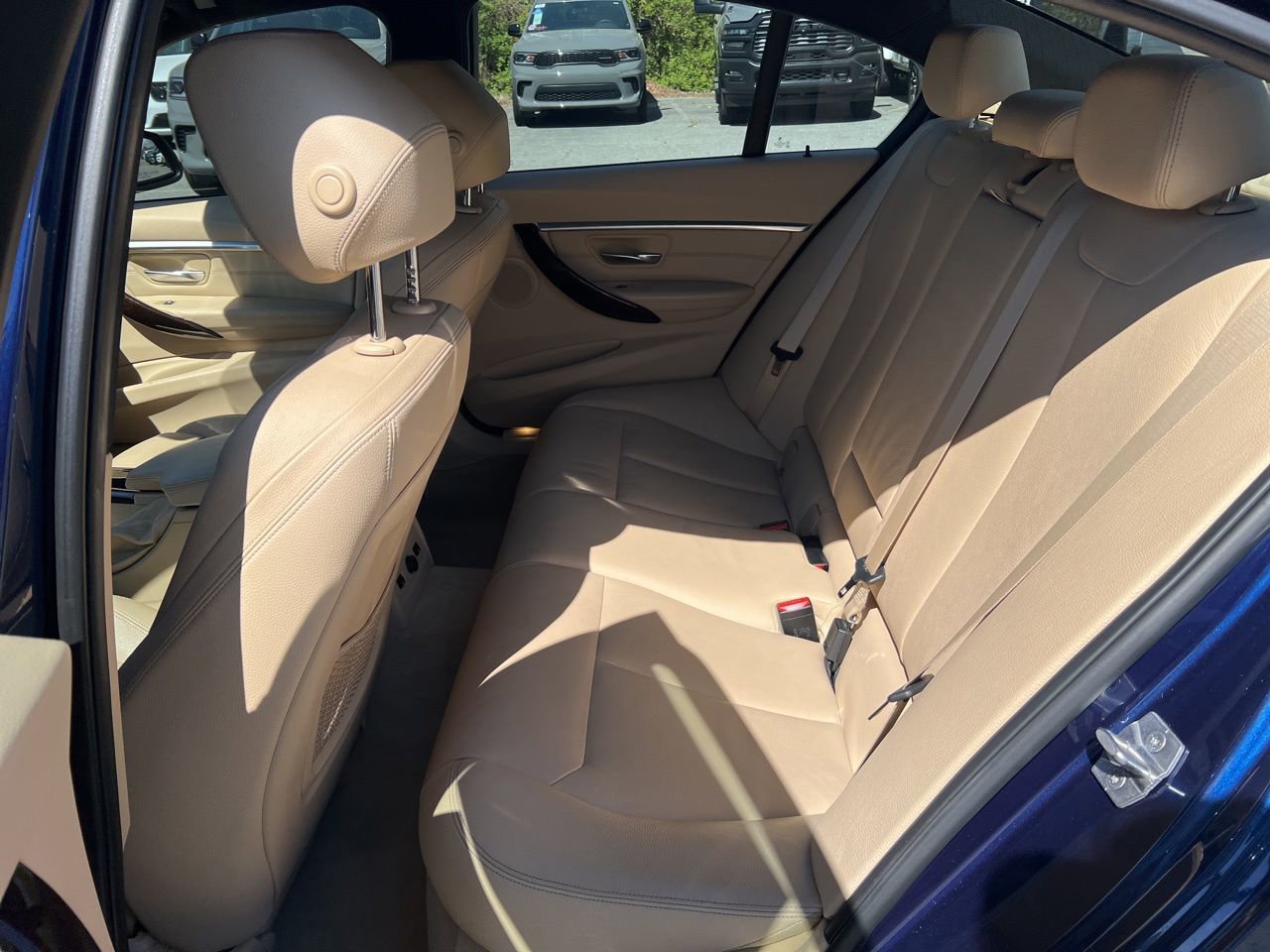 Used 2016 BMW 328i Sedan image 19