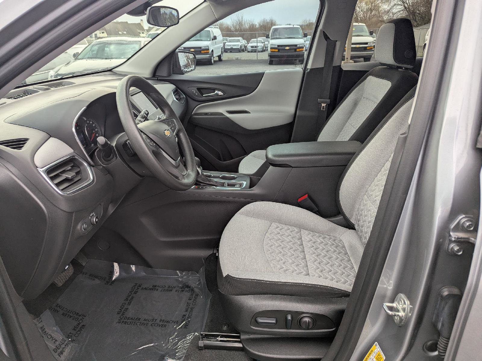 Used 2023 Chevrolet Equinox LS w/ LS Convenience Package image 22