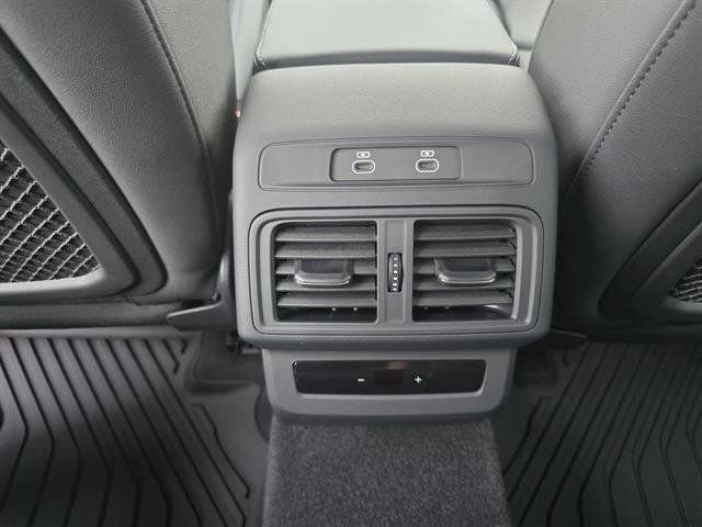 Used 2025 Audi Q5 Premium Plus image 24