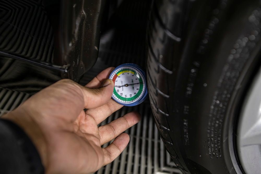 Used 2022 BMW 740i xDrive w/ Premium Package image 50