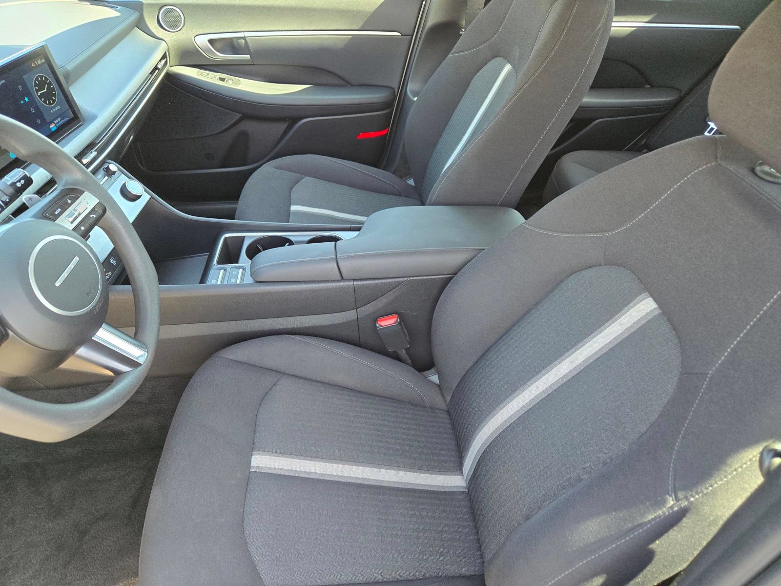 Used 2025 Hyundai Sonata SEL FWD image 13