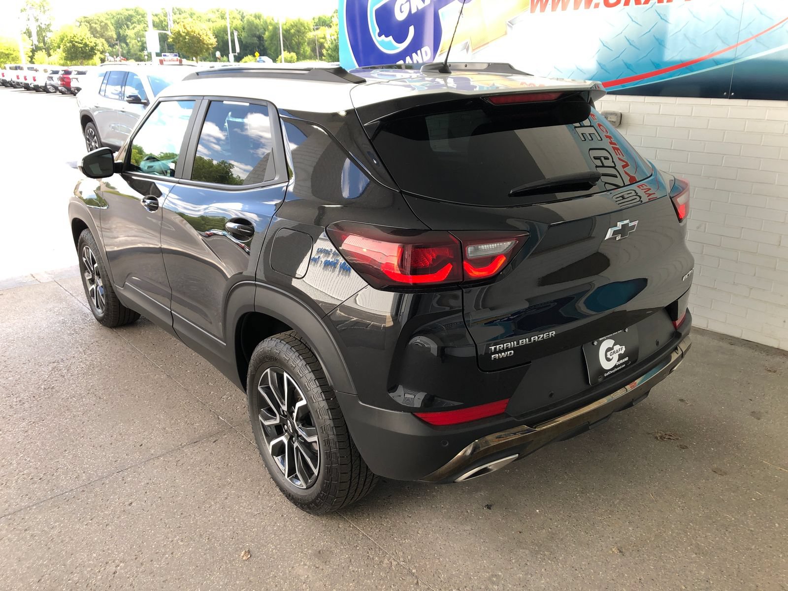 Used 2025 Chevrolet TrailBlazer ACTIV w/ Convenience Package AWD/4WD image 6