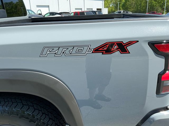 Used 2025 Nissan Frontier PRO-4X image 18