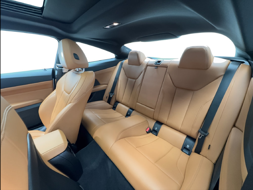Used 2024 BMW M440i Coupe RWD image 27