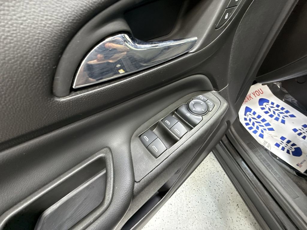 Certified 2024 Chevrolet Equinox LT image 32