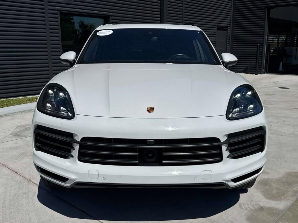 Certified 2023 Porsche Cayenne Platinum Edition image 6