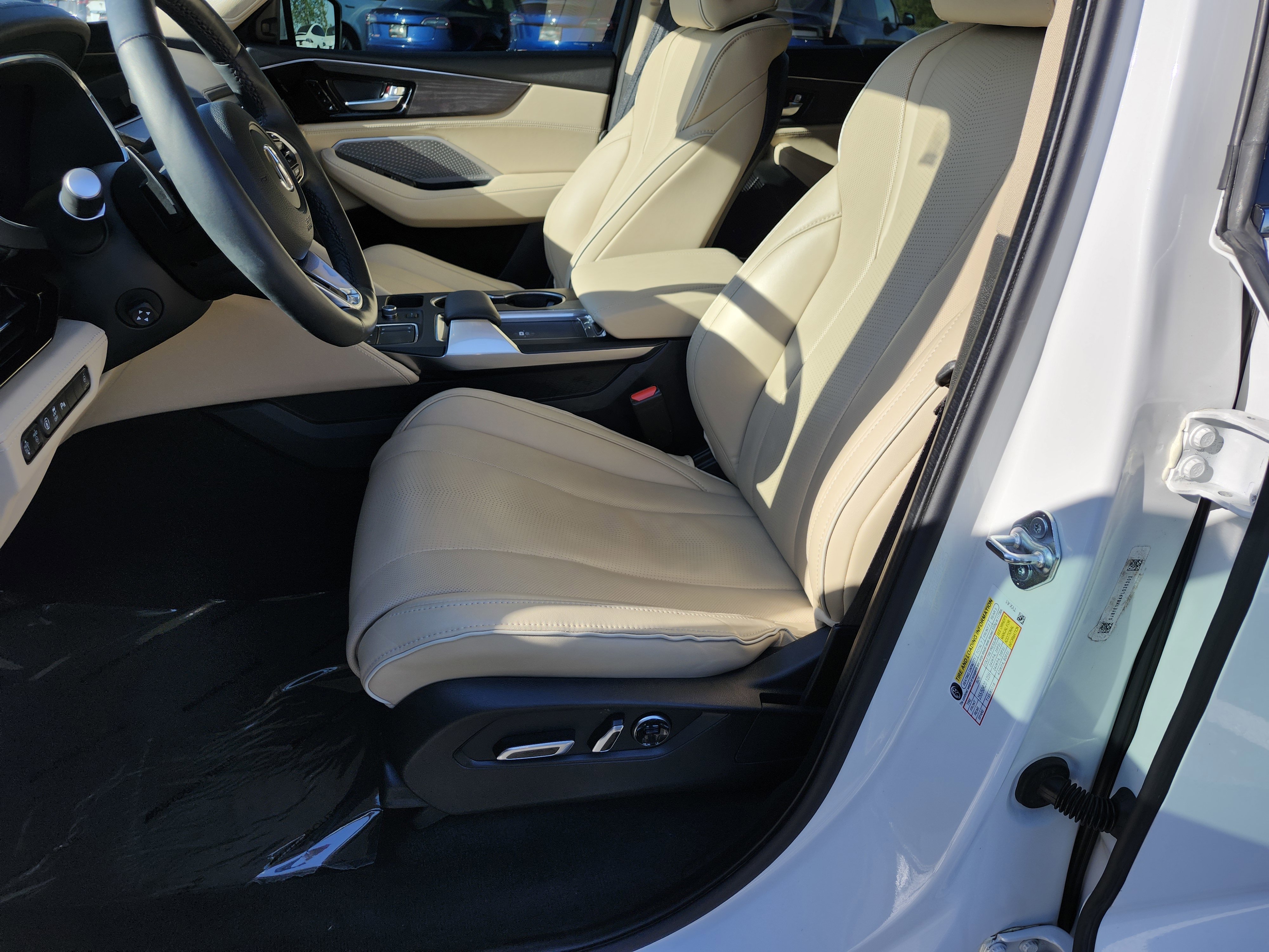 Used 2023 Acura MDX SH-AWD w/ Advance Package image 30