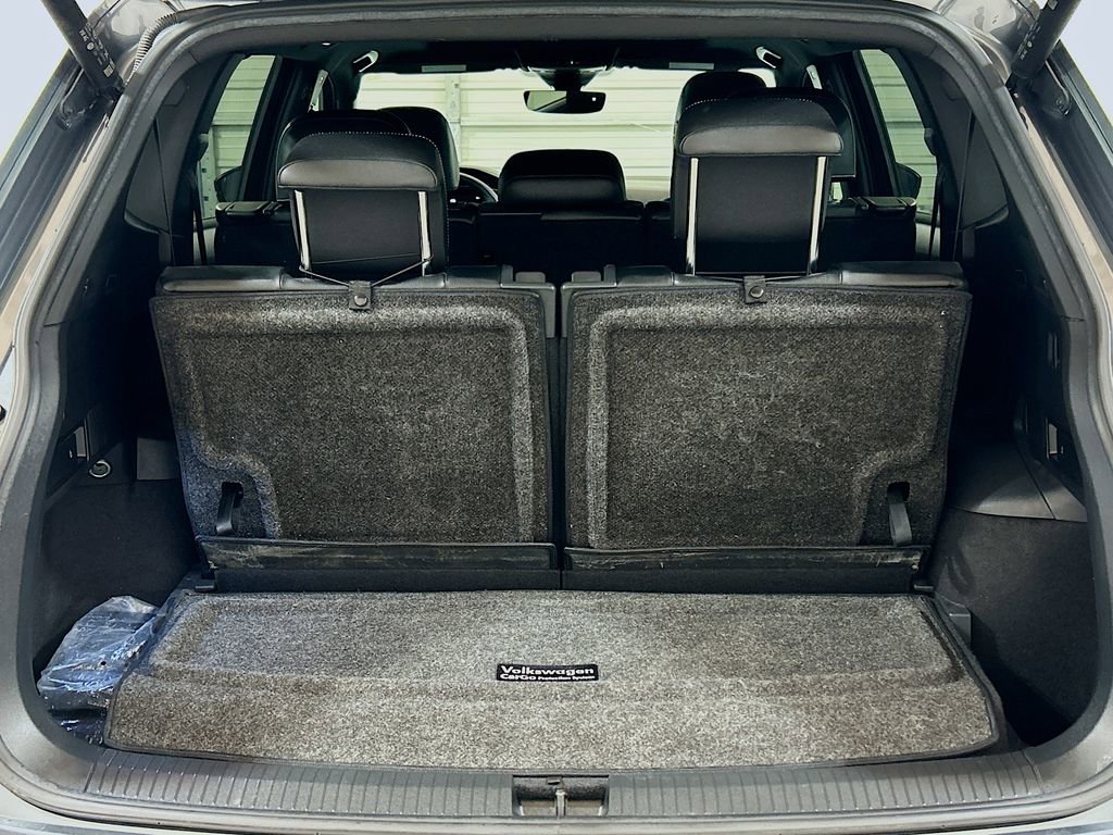 Used 2022 Volkswagen Tiguan SE R-Line FWD image 24