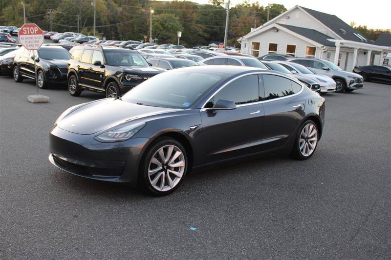 Used 2019 Tesla Model 3 Standard Range Plus RWD image 3