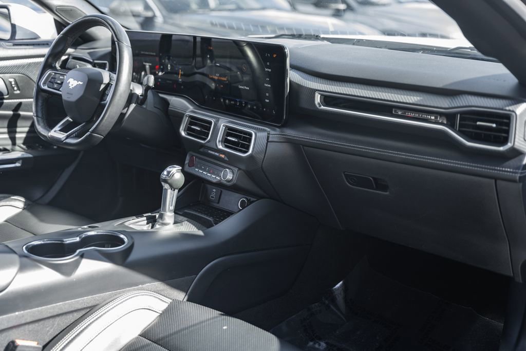 Used 2024 Ford Mustang Premium image 16