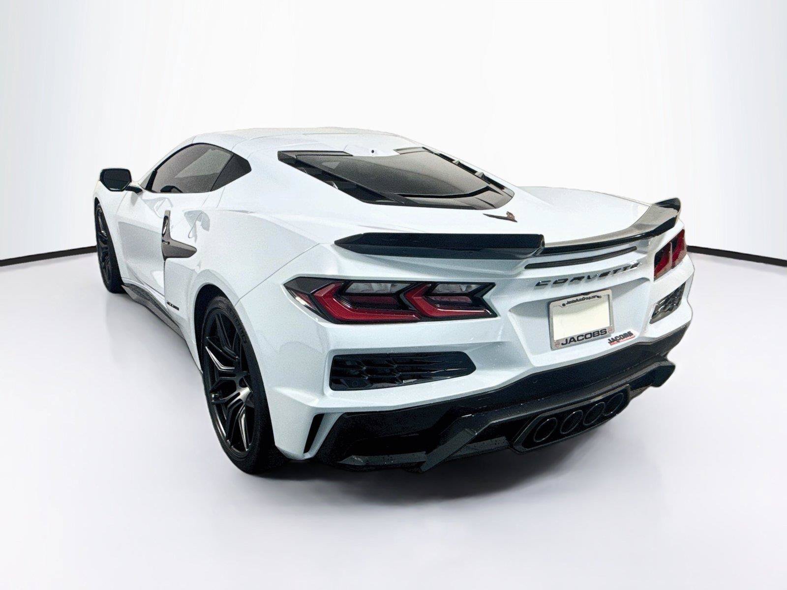 Used 2023 Chevrolet Corvette Z06 w/ Stealth Interior Trim Package RWD image 3