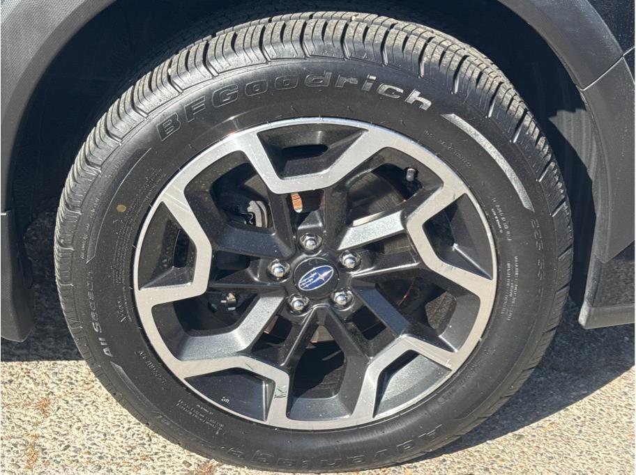 Used 2017 Subaru Crosstrek 2.0i Limited image 10