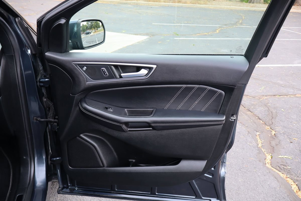 Used 2023 Ford Edge ST AWD/4WD image 26