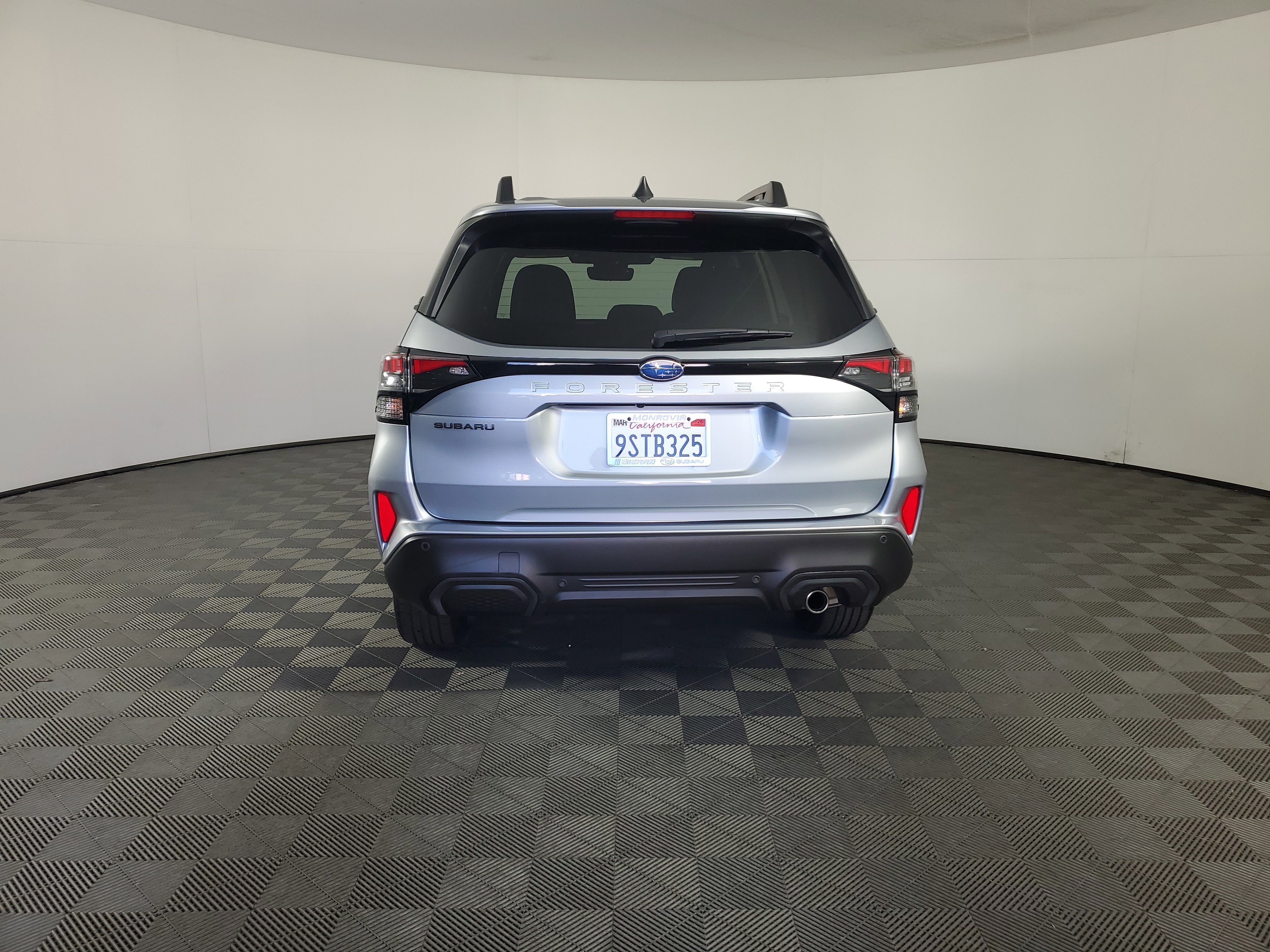 Used 2025 Subaru Forester Limited image 5
