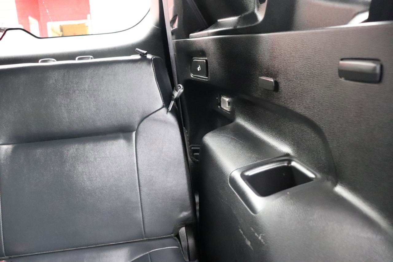 Used 2024 Mitsubishi Outlander AWD image 25
