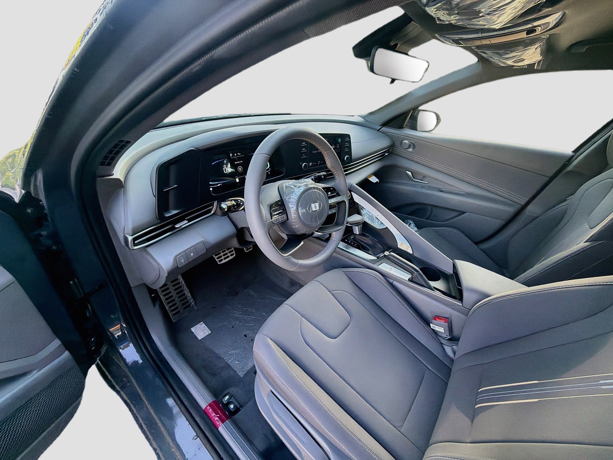 New 2026 Hyundai Elantra Sport FWD image 7
