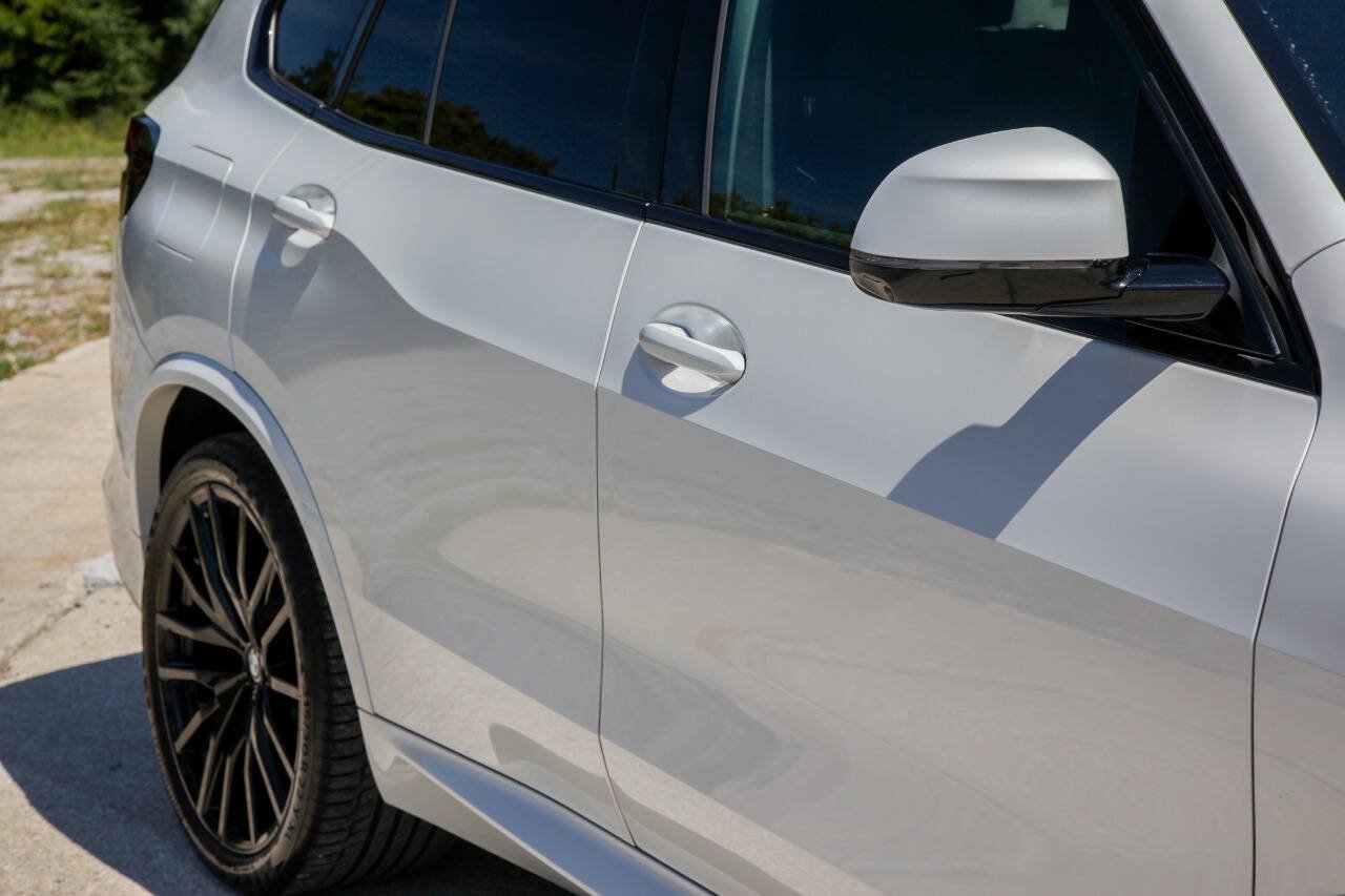 Used 2024 BMW X5 sDrive40i w/ M Sport Package RWD image 25