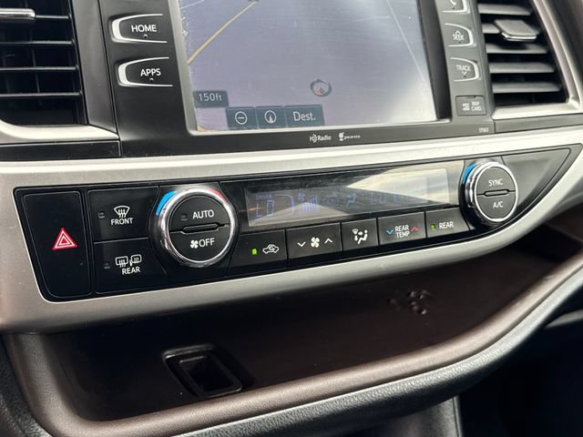 Used 2015 Toyota Highlander XLE AWD/4WD image 24