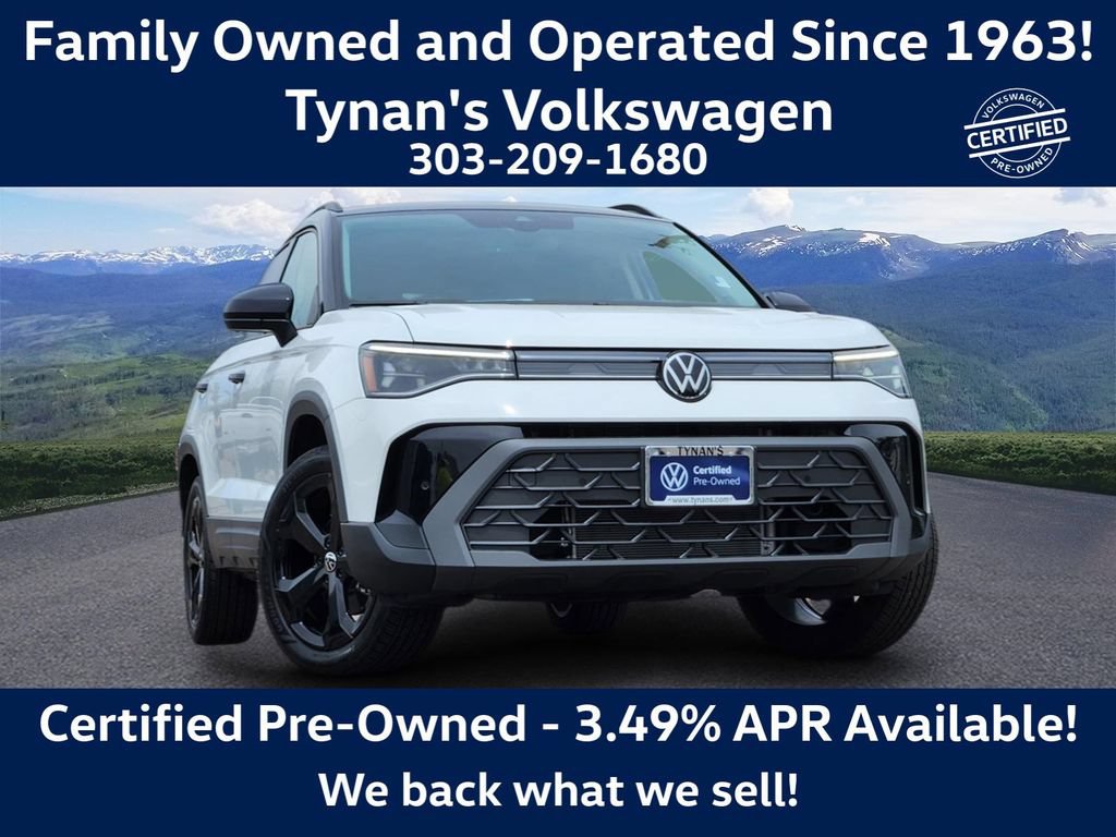 Certified 2025 Volkswagen Taos SE AWD/4WD image 1