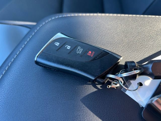 Used 2023 Lexus RZ 450e Premium w/ Technology Package image 31