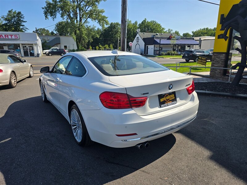 Used 2014 BMW 428i xDrive Coupe AWD/4WD image 2