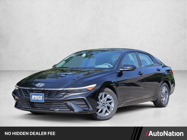 Used 2024 Hyundai Elantra SEL FWD image 1