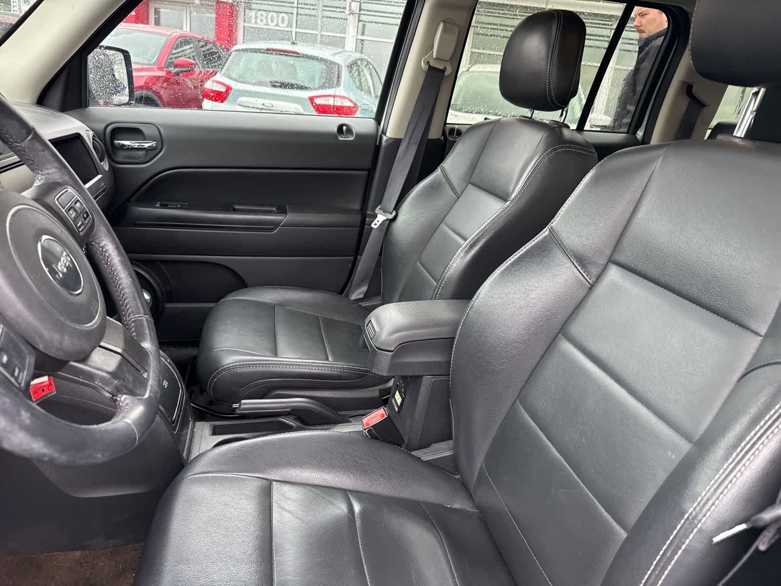 Used 2016 Jeep Patriot High Altitude image 13
