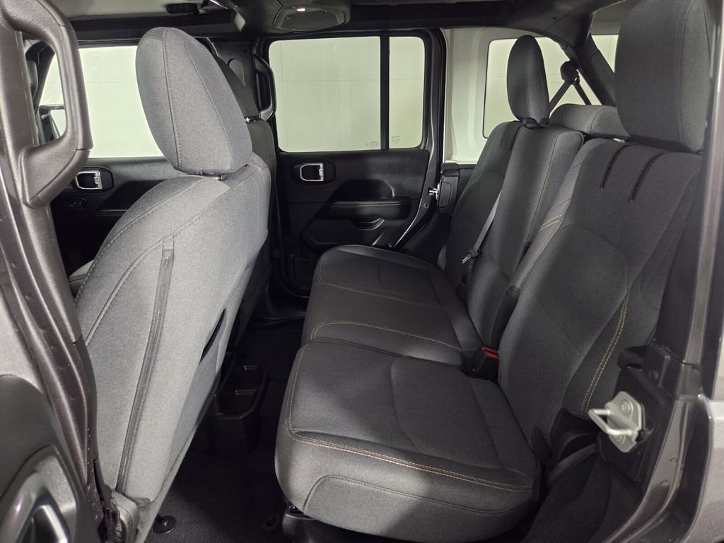 Certified 2025 Jeep Wrangler Sahara w/ Safety Group image 24