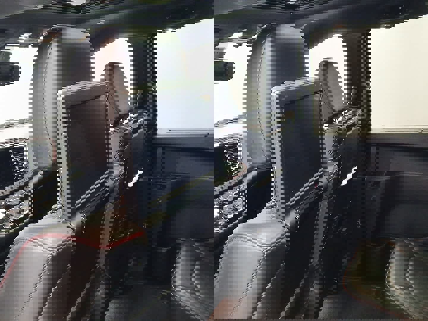 Used 2020 Chrysler Pacifica Limited image 16