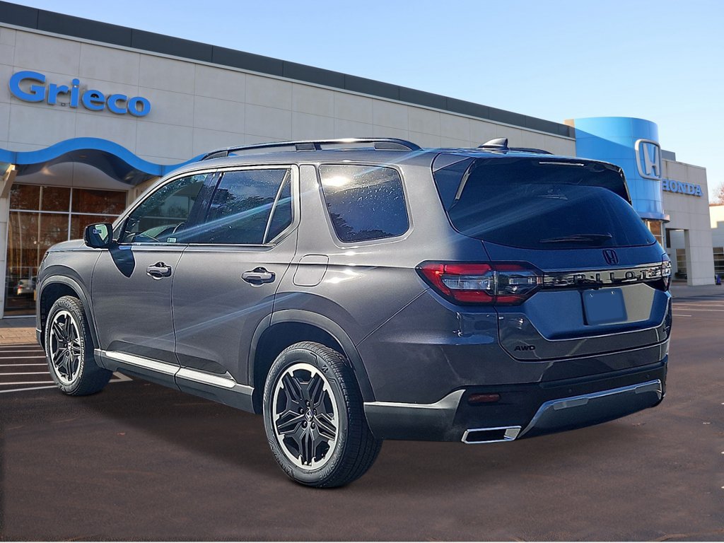 New 2026 Honda Pilot Touring image 2