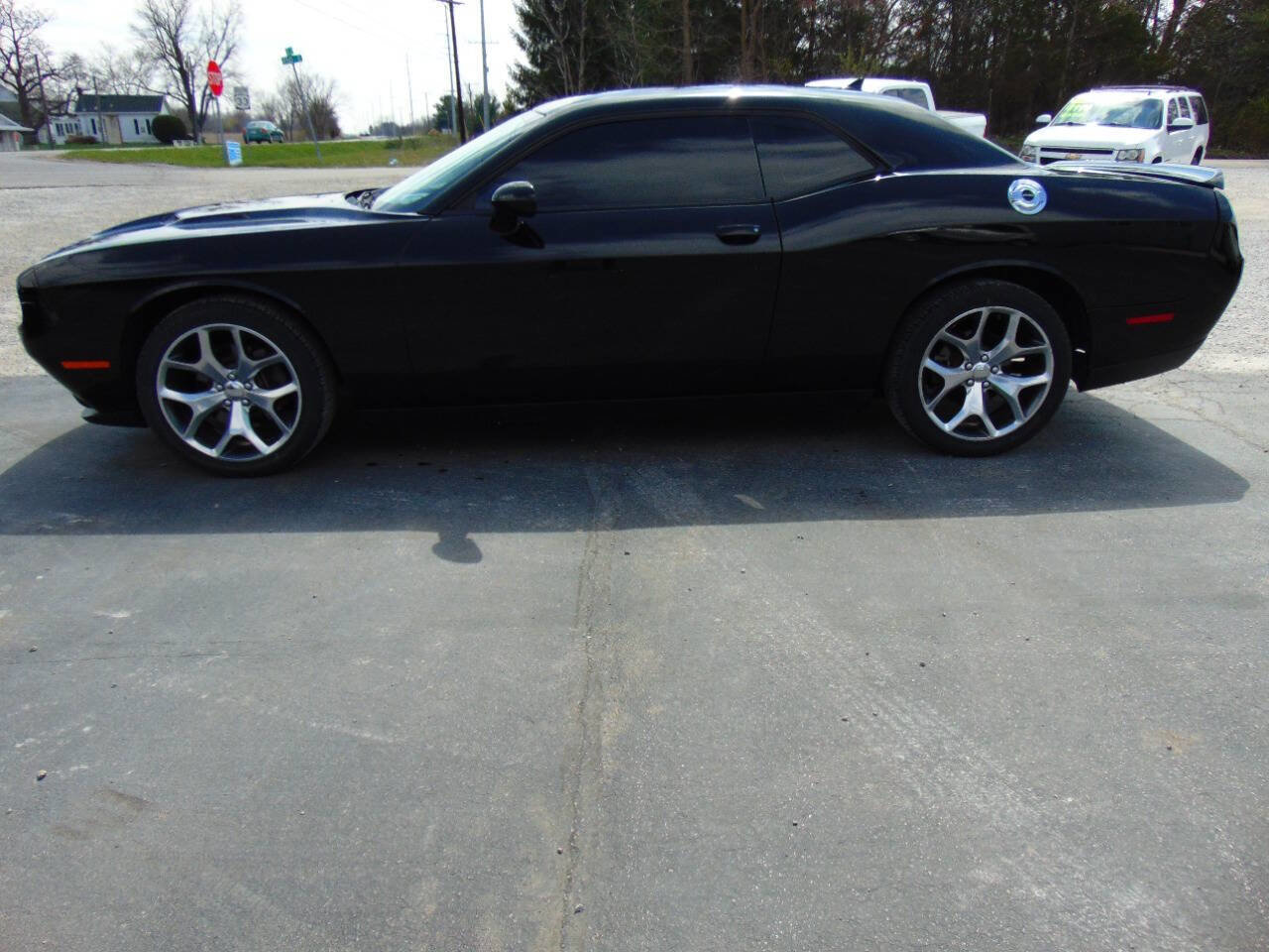 Used 2015 Dodge Challenger SXT Plus w/ Driver Convenience Group RWD image 6